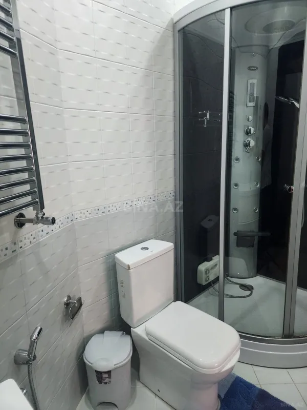 Kirayə verilir 3 otaqlı mənzil 150 m²