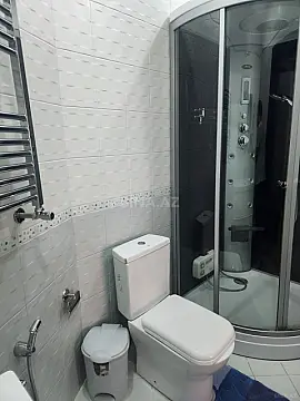 Kirayə verilir 3 otaqlı mənzil 150 m²