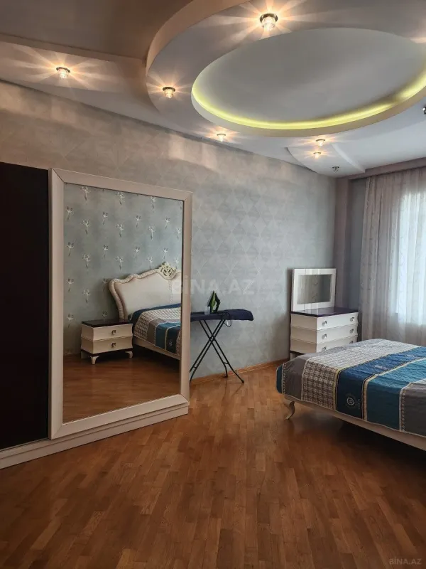 Kirayə verilir 3 otaqlı mənzil 150 m²
