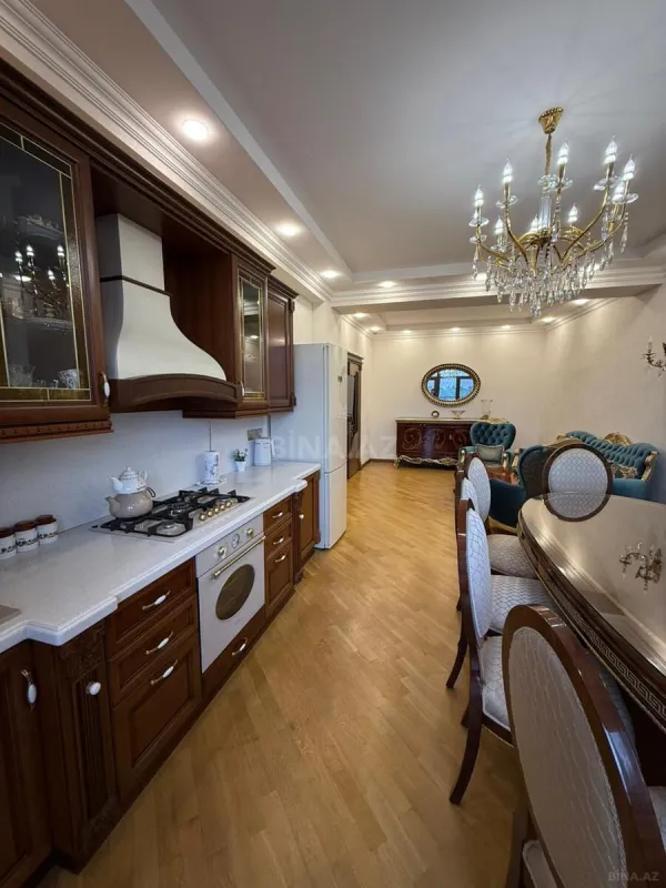 Satılır 3 otaqlı mənzil 103 m²
