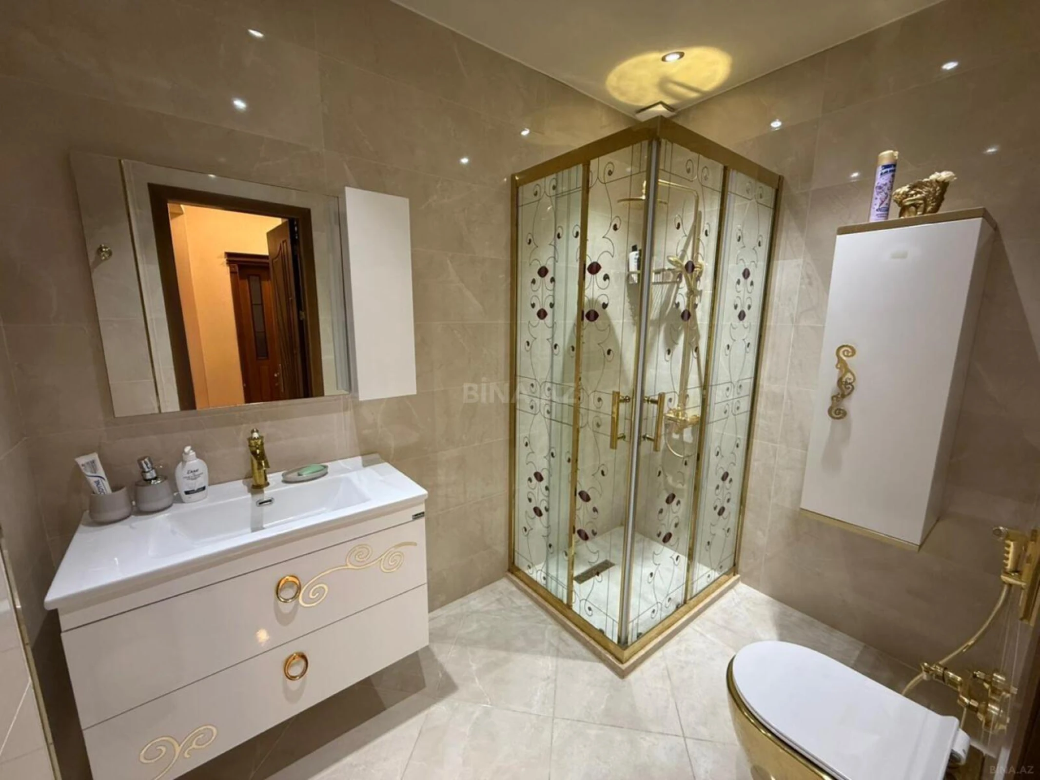 Satılır 3 otaqlı mənzil 103 m²