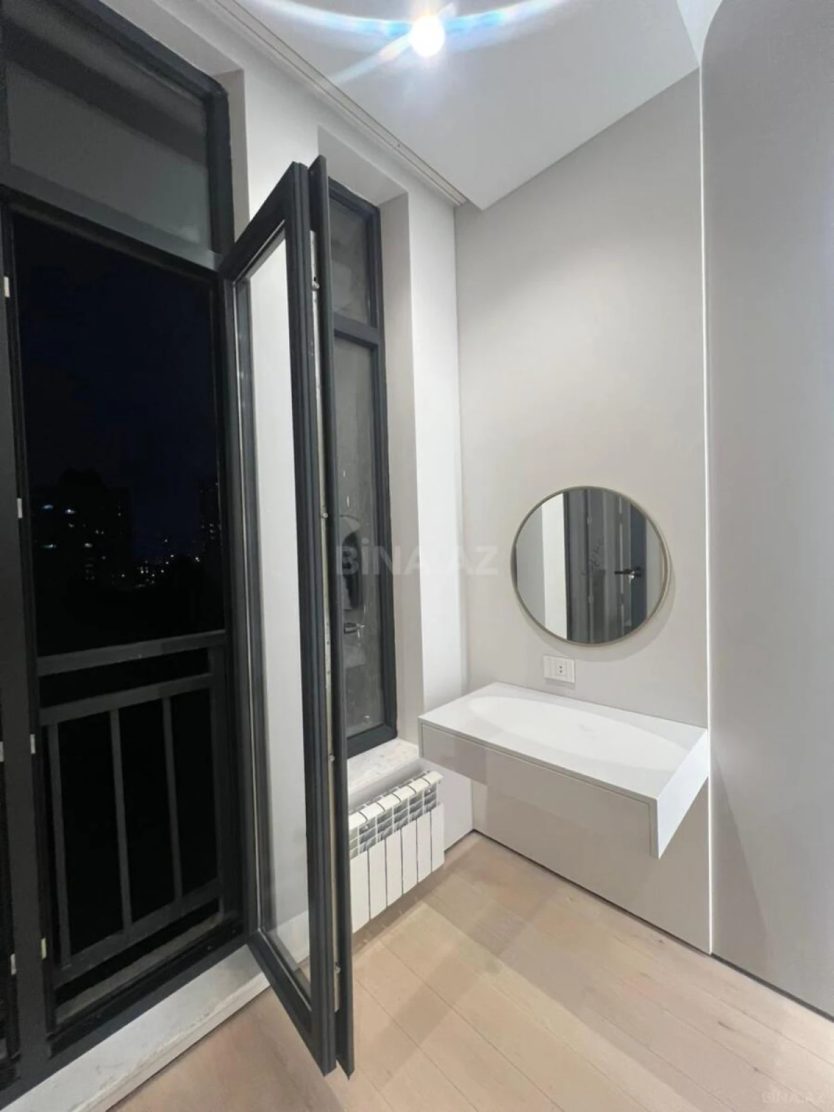 Satılır 3 otaqlı mənzil 102 m²