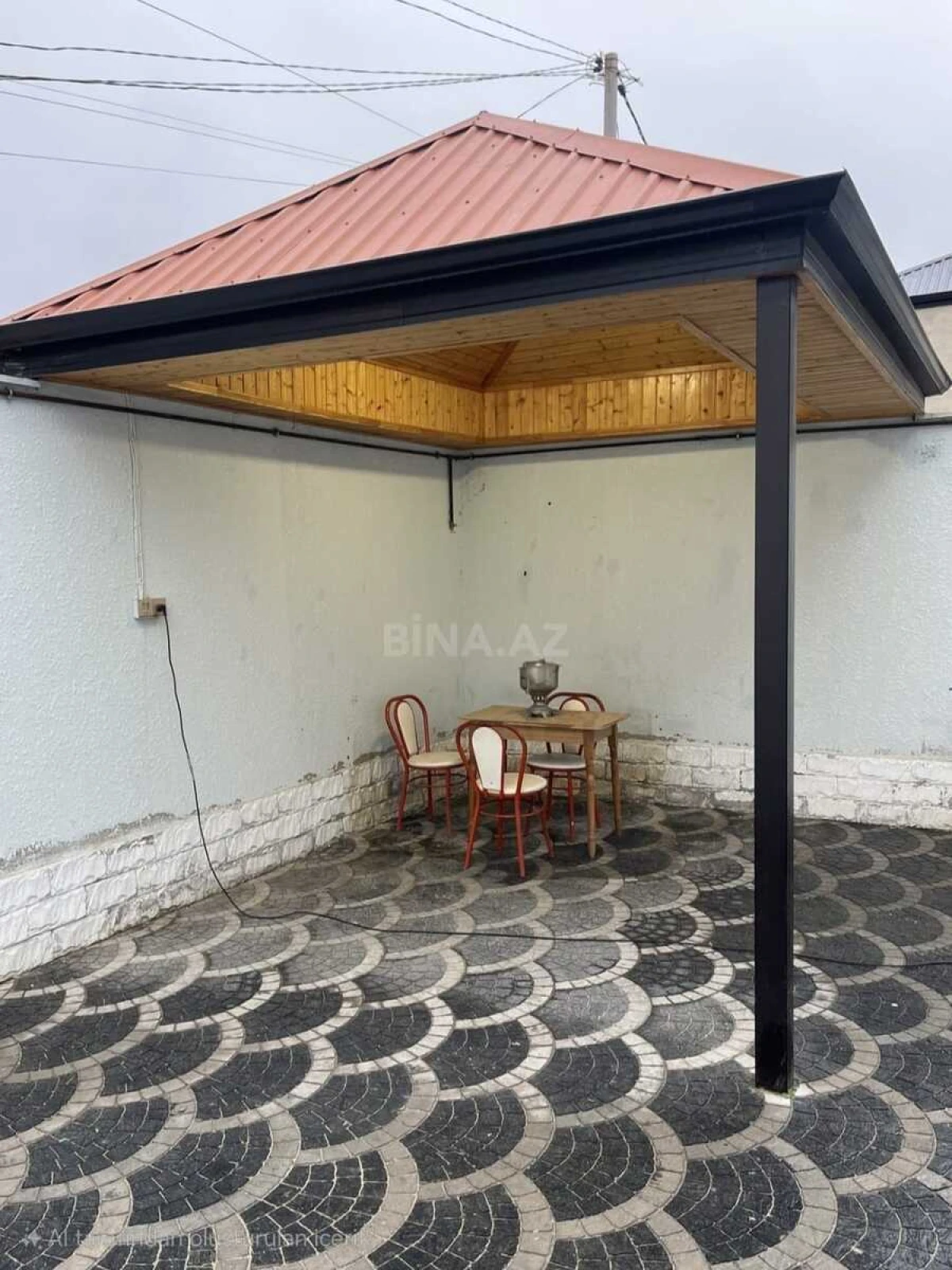 Satılır 4 otaqlı həyət evi 100 m²