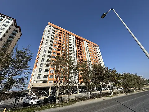 Satılır 2 otaqlı mənzil 84 m²