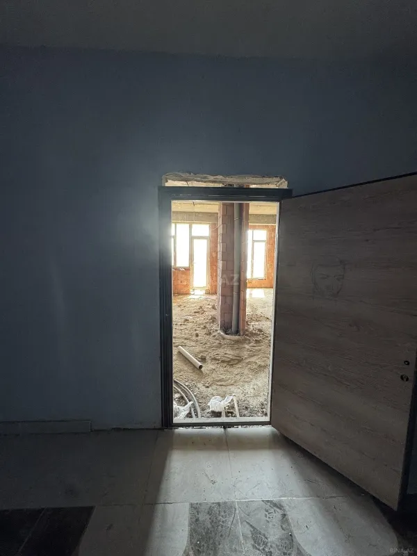 Satılır 2 otaqlı mənzil 84 m²