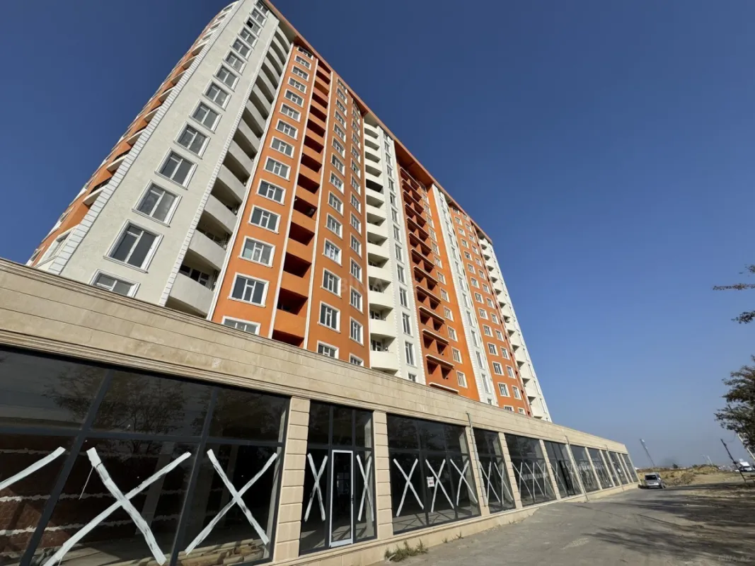 Satılır 2 otaqlı mənzil 84 m²