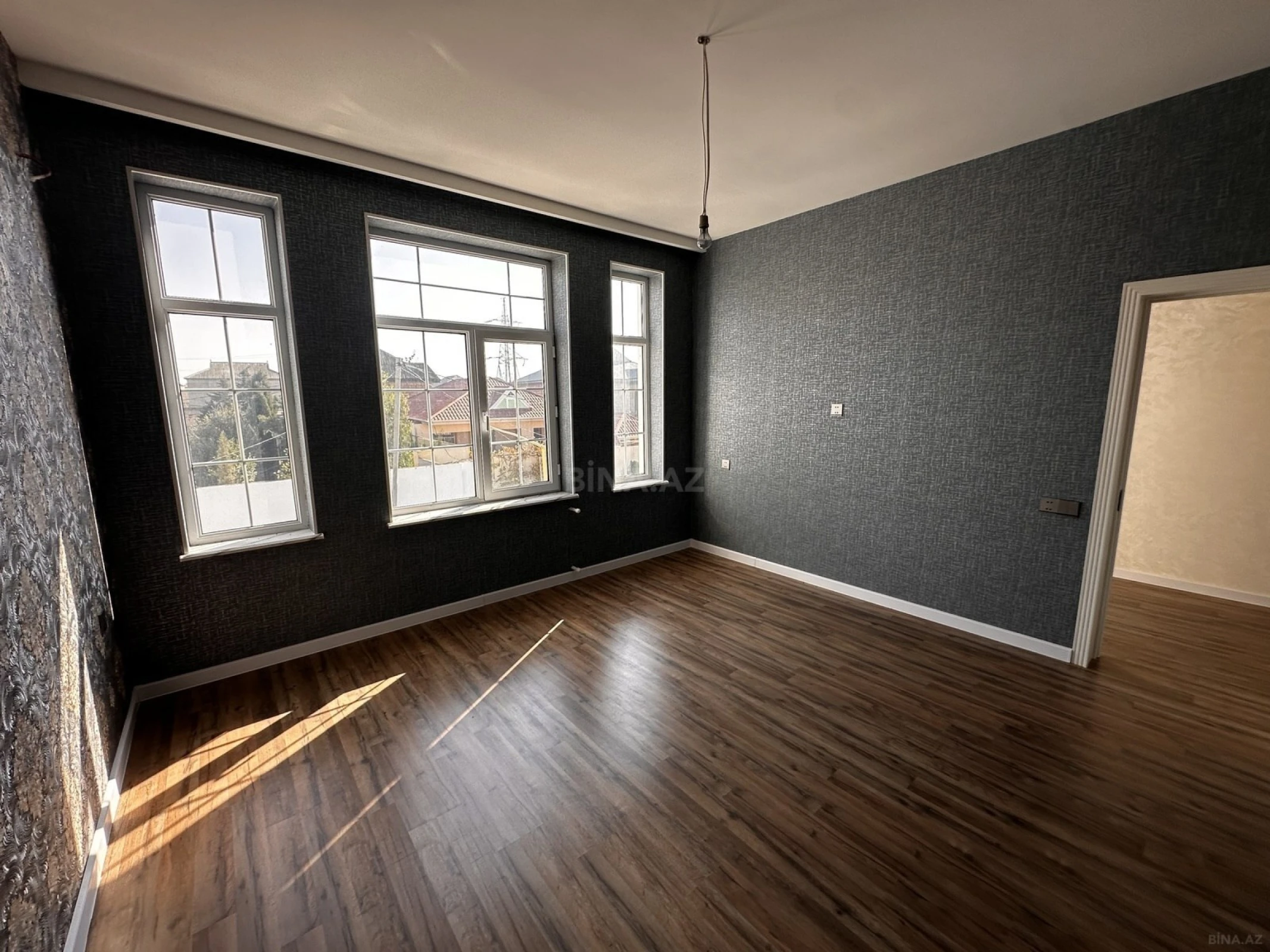 Satılır 4 otaqlı həyət evi 145 m²