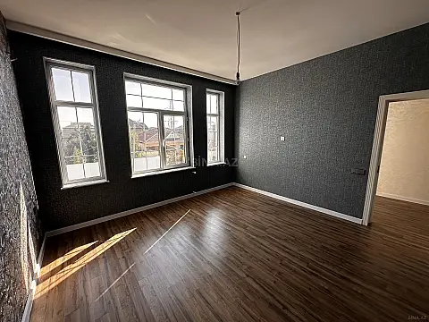 Satılır 4 otaqlı həyət evi 145 m²