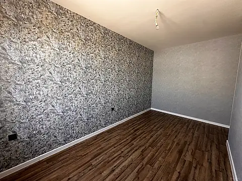 Satılır 4 otaqlı həyət evi 145 m²