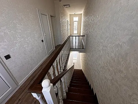 Satılır 4 otaqlı həyət evi 145 m²