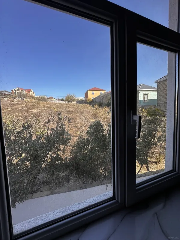 Satılır 4 otaqlı həyət evi 145 m²