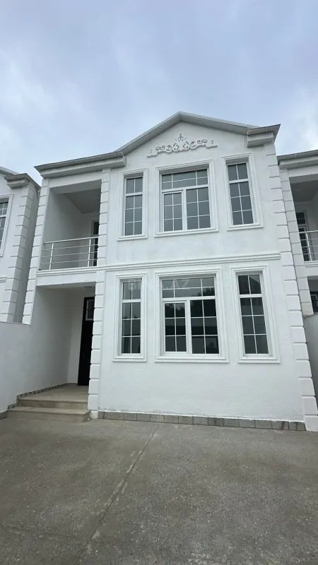 Satılır 4 otaqlı həyət evi 145 m²