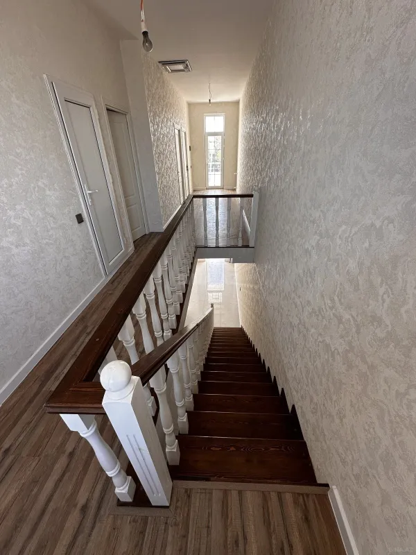 Satılır 4 otaqlı həyət evi 145 m²