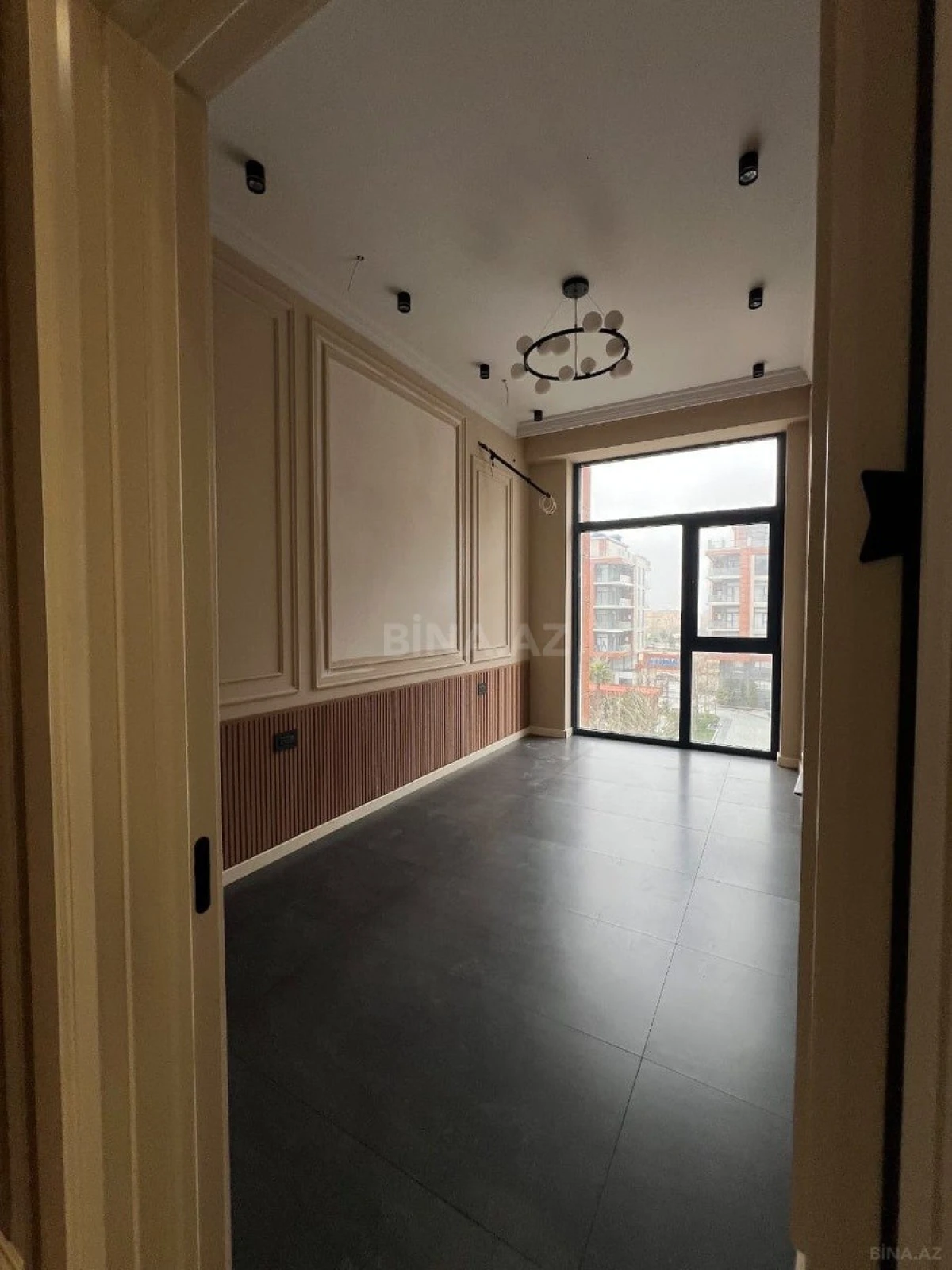 Satılır 3 otaqlı mənzil 84 m²