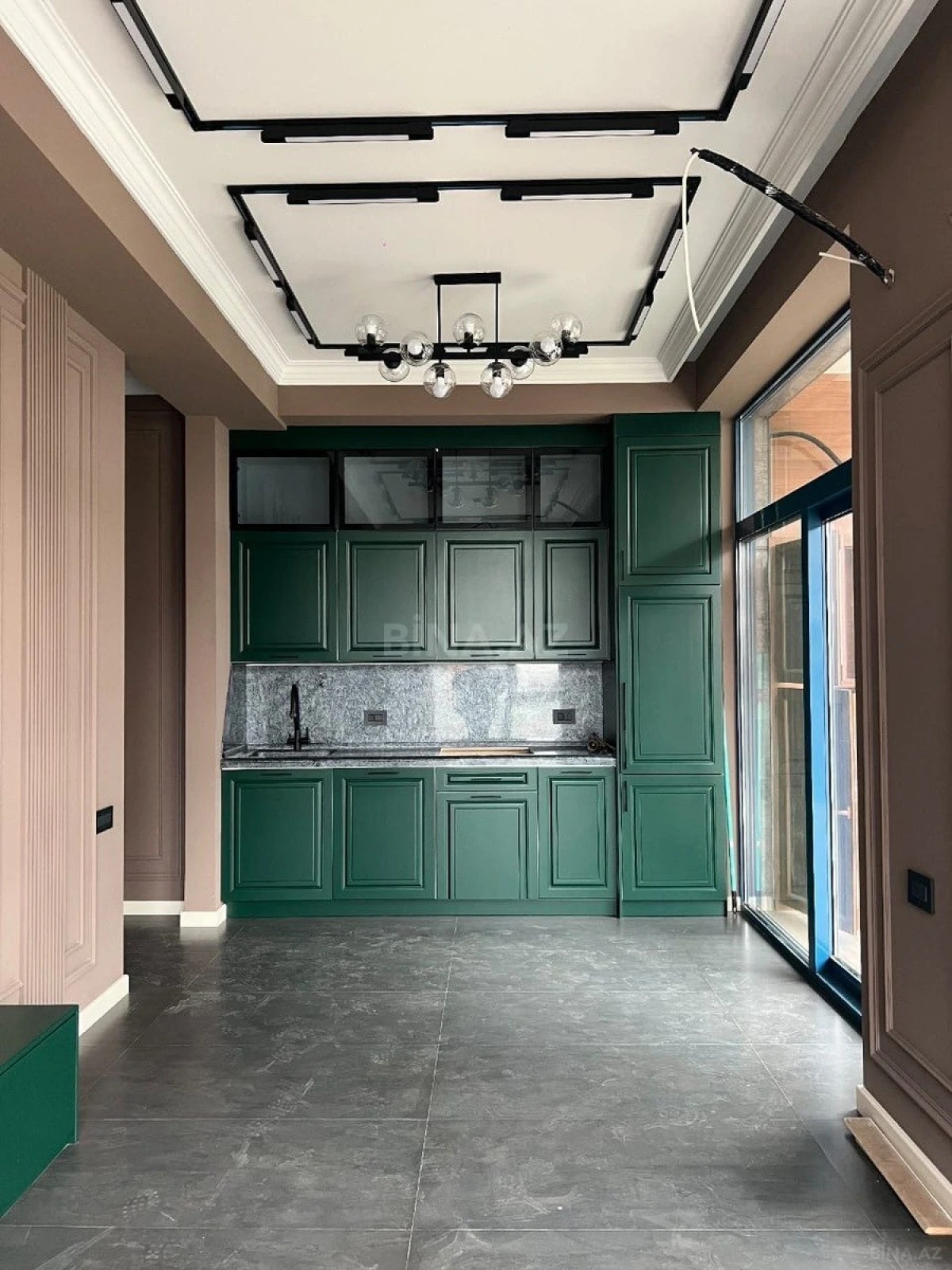 Satılır 3 otaqlı mənzil 84 m²