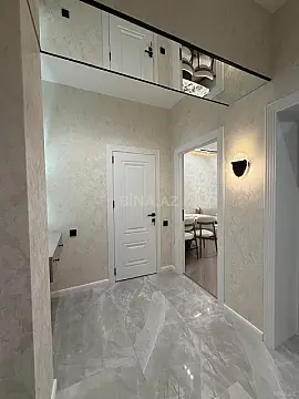 Satılır 2 otaqlı mənzil 70 m²