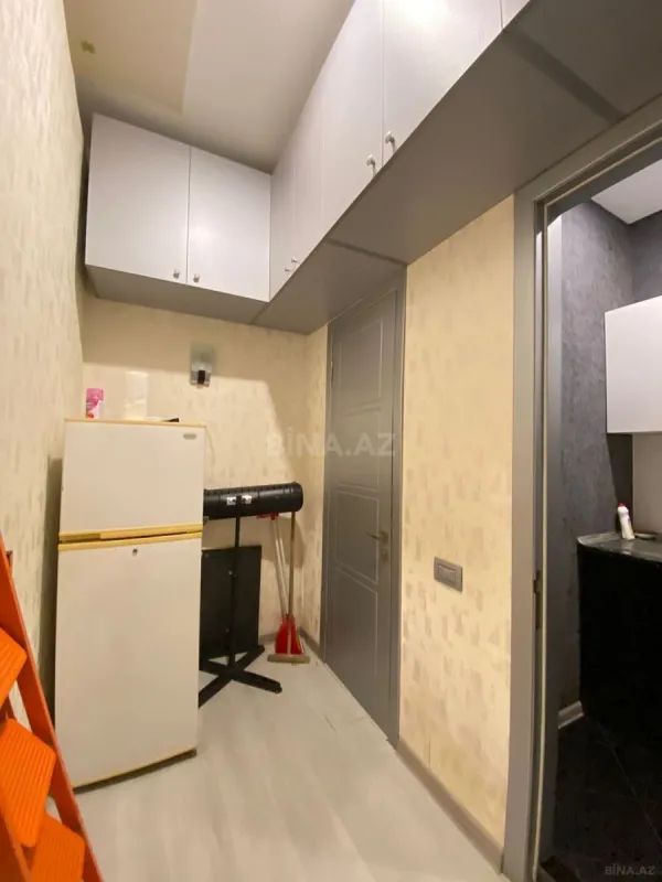 Satılır 3 otaqlı ofis 72 m²