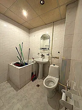 Satılır 4 otaqlı mənzil 100 m²