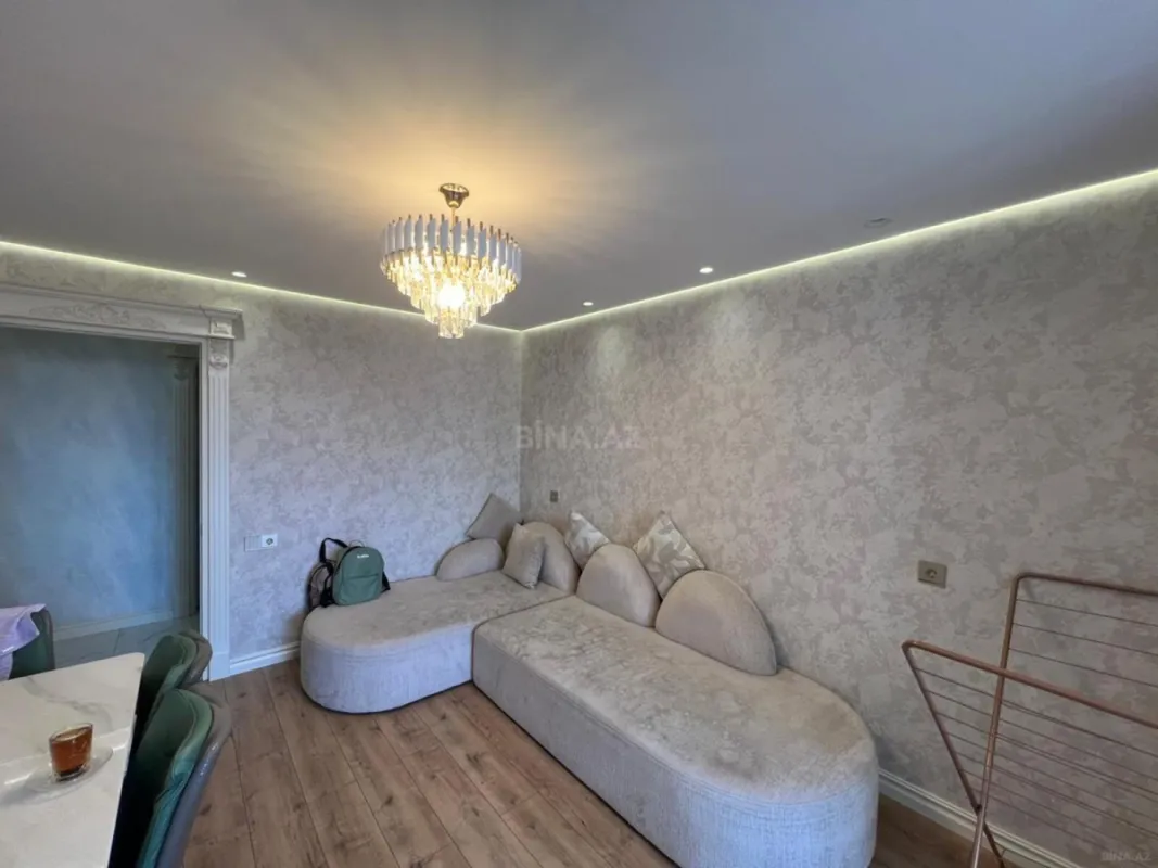 Satılır 3 otaqlı mənzil 72 m²
