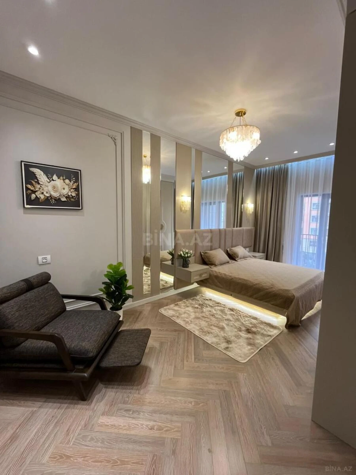 Satılır 3 otaqlı mənzil 96 m²