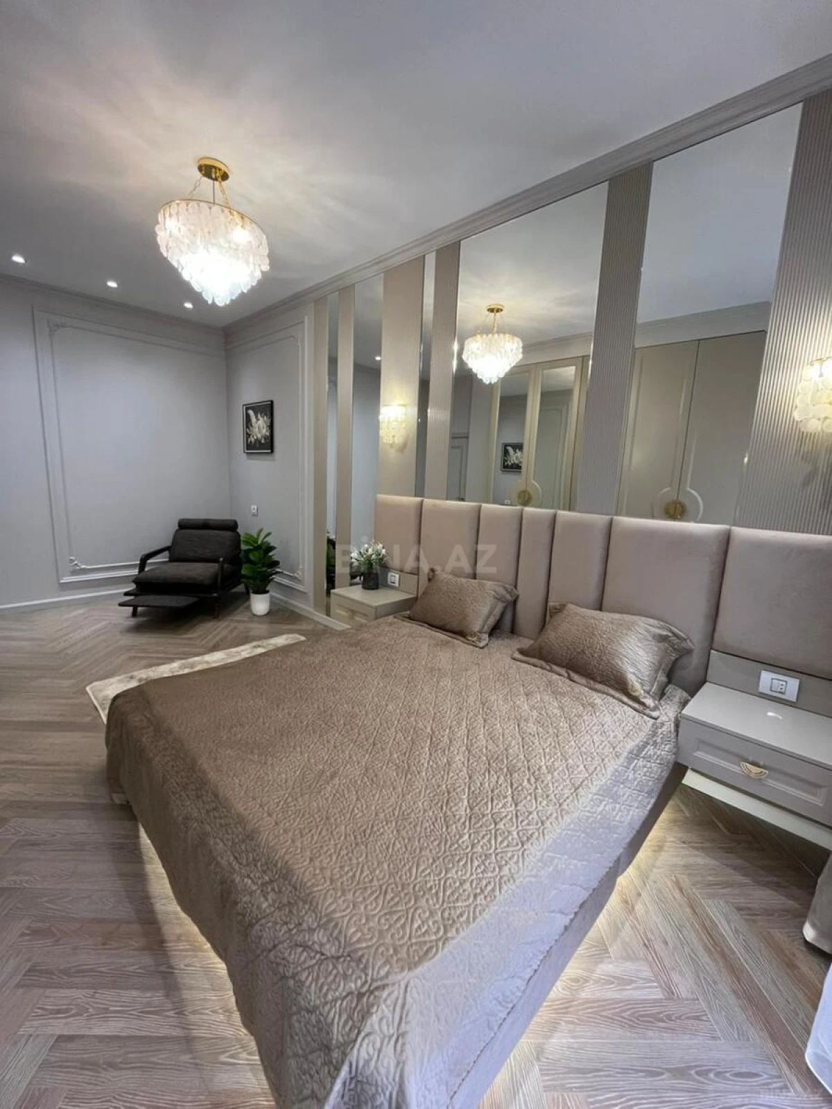 Satılır 3 otaqlı mənzil 96 m²