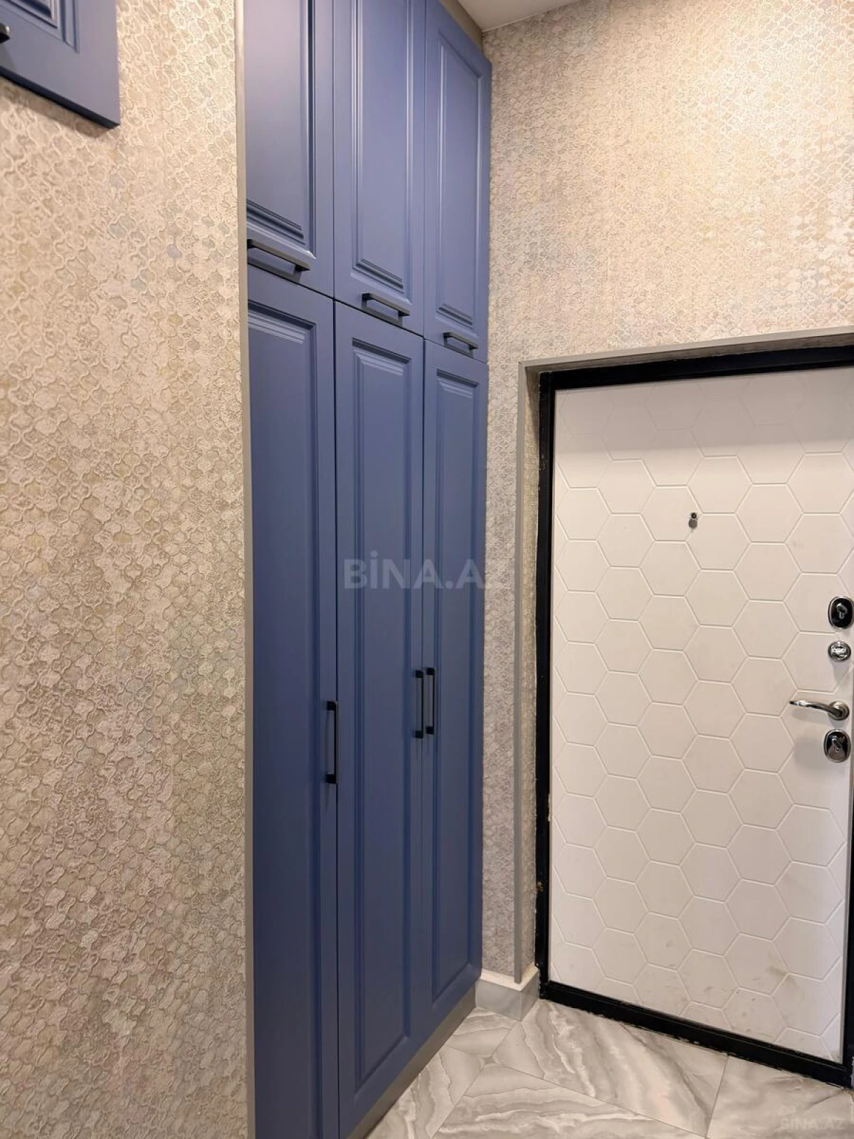 Kirayə verilir 2 otaqlı mənzil 68 m²