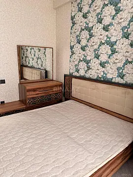 Kirayə verilir 2 otaqlı mənzil 68 m²