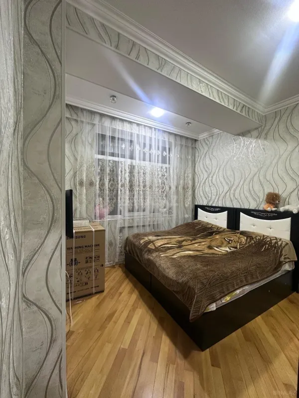 Satılır 3 otaqlı mənzil 107 m²