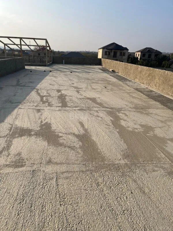 Satılır obyekt 1250 m²