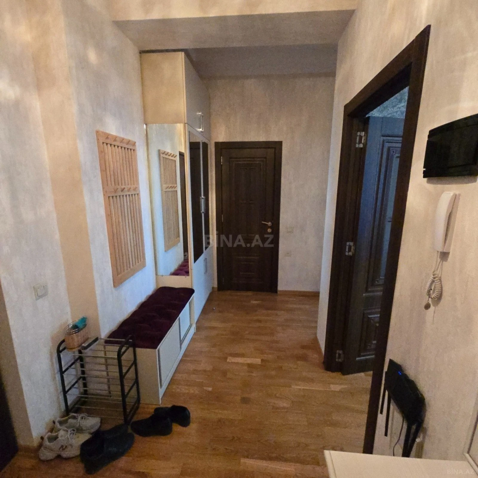 Kirayə verilir 2 otaqlı mənzil 70 m²