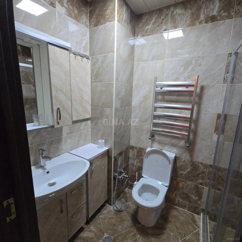 Kirayə verilir 2 otaqlı mənzil 70 m²