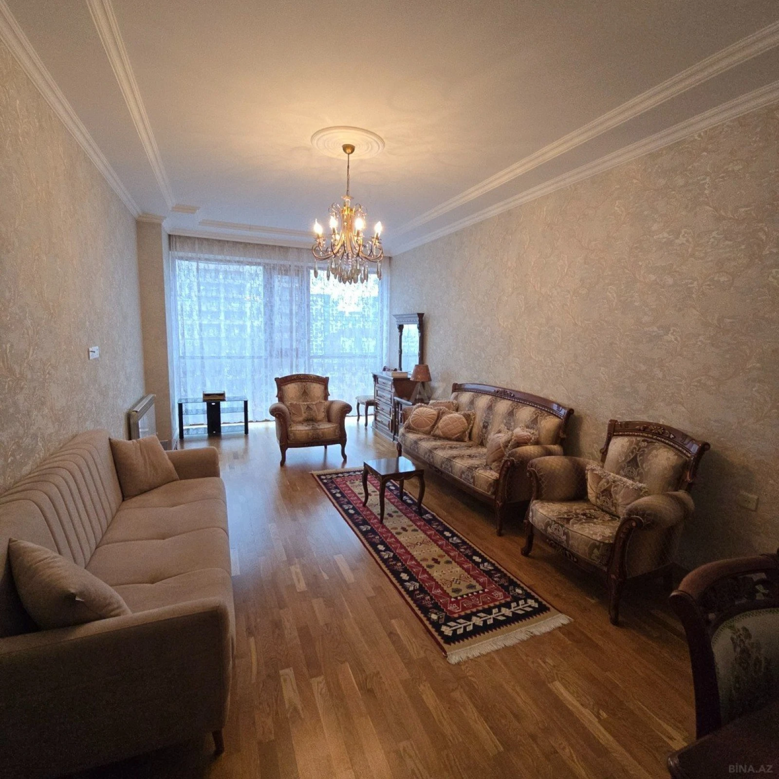 Kirayə verilir 2 otaqlı mənzil 70 m²