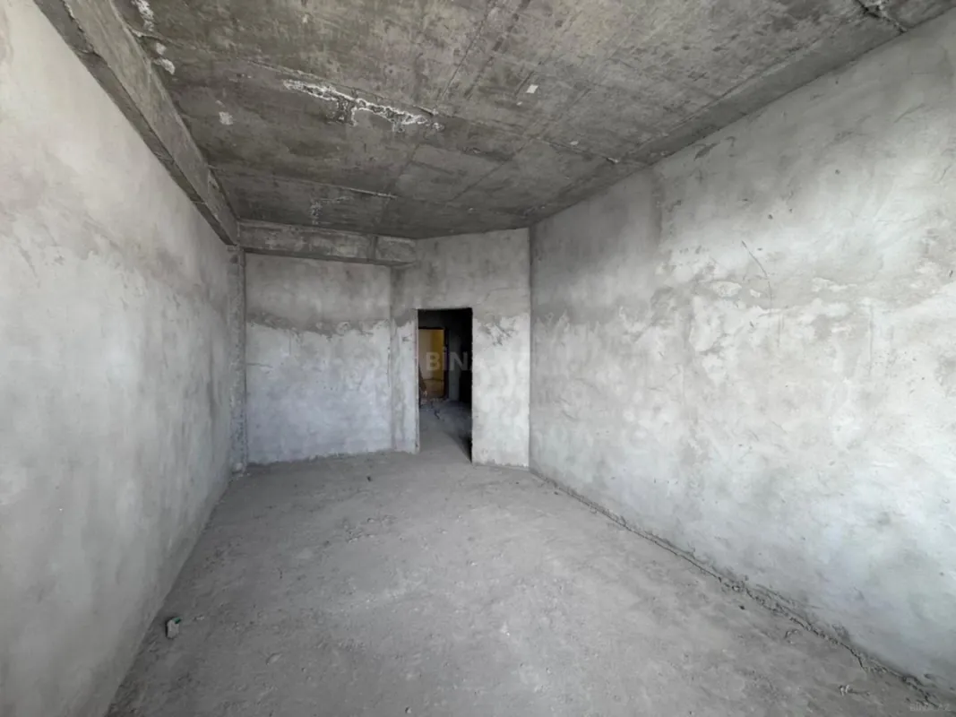 Satılır 4 otaqlı mənzil 166 m²