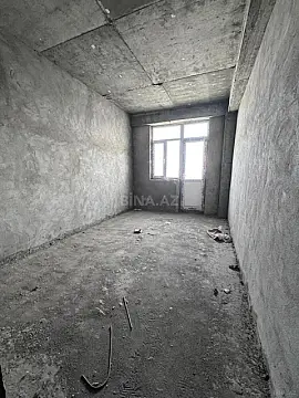 Satılır 4 otaqlı mənzil 166 m²