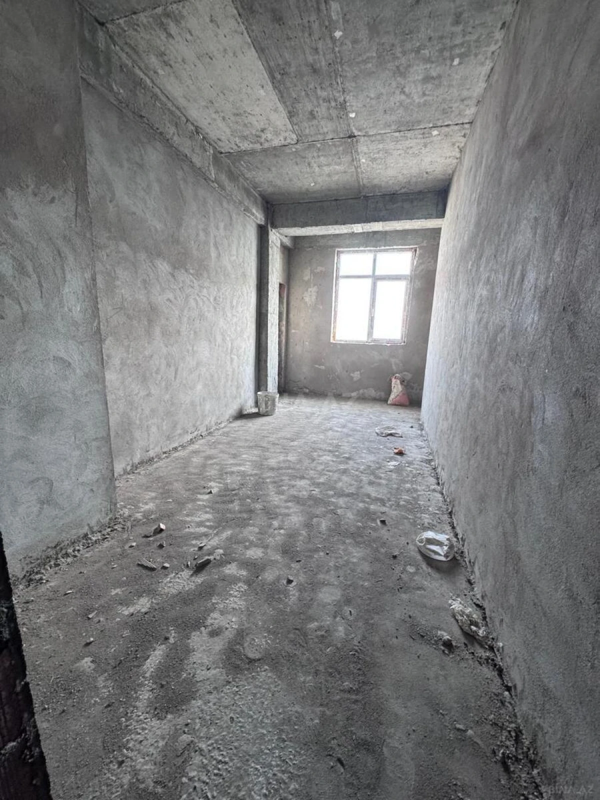 Satılır 4 otaqlı mənzil 166 m²