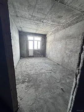 Satılır 4 otaqlı mənzil 166 m²