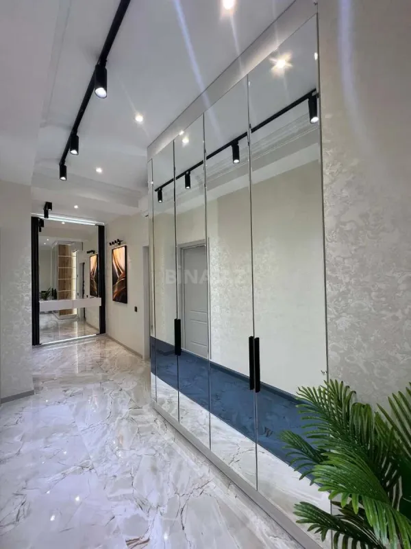 Satılır 2 otaqlı mənzil 85 m²