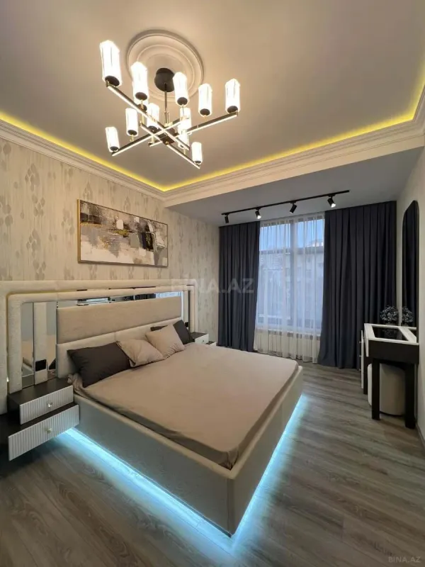 Satılır 2 otaqlı mənzil 85 m²