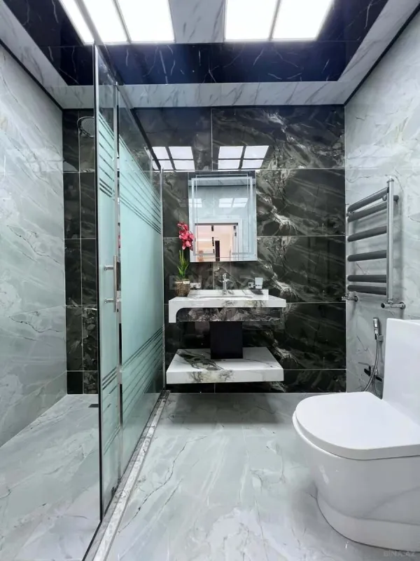 Satılır 2 otaqlı mənzil 85 m²