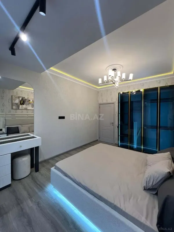 Satılır 2 otaqlı mənzil 85 m²