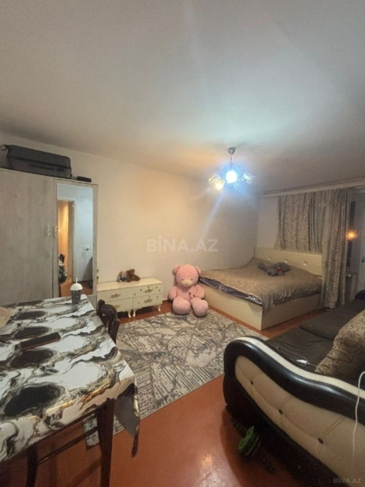 Satılır 1 otaqlı mənzil 40 m²