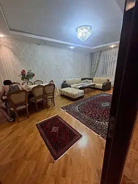 Kirayə verilir 3 otaqlı mənzil 90 m²
