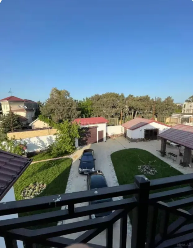 Kirayə verilir 7 otaqlı həyət evi 600 m²