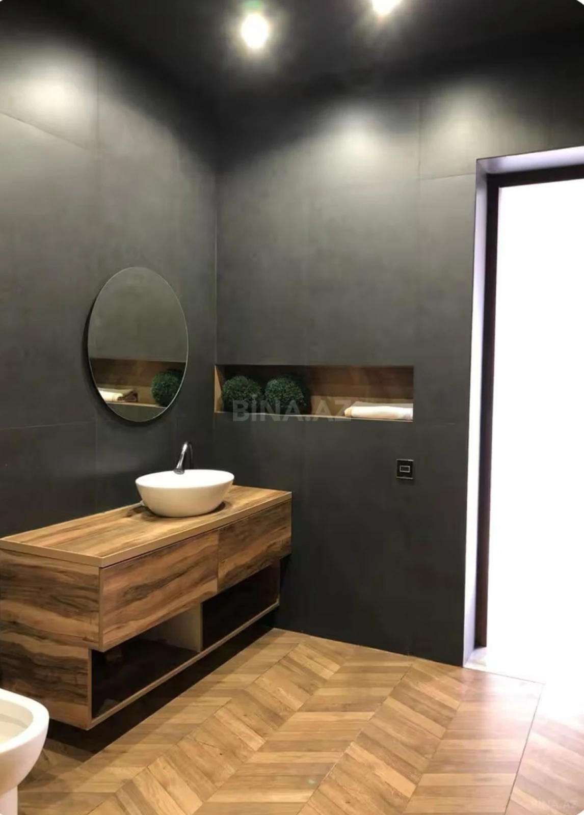 Kirayə verilir 7 otaqlı həyət evi 600 m²