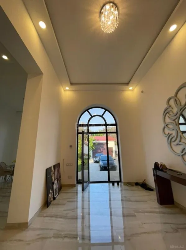 Kirayə verilir 7 otaqlı həyət evi 600 m²