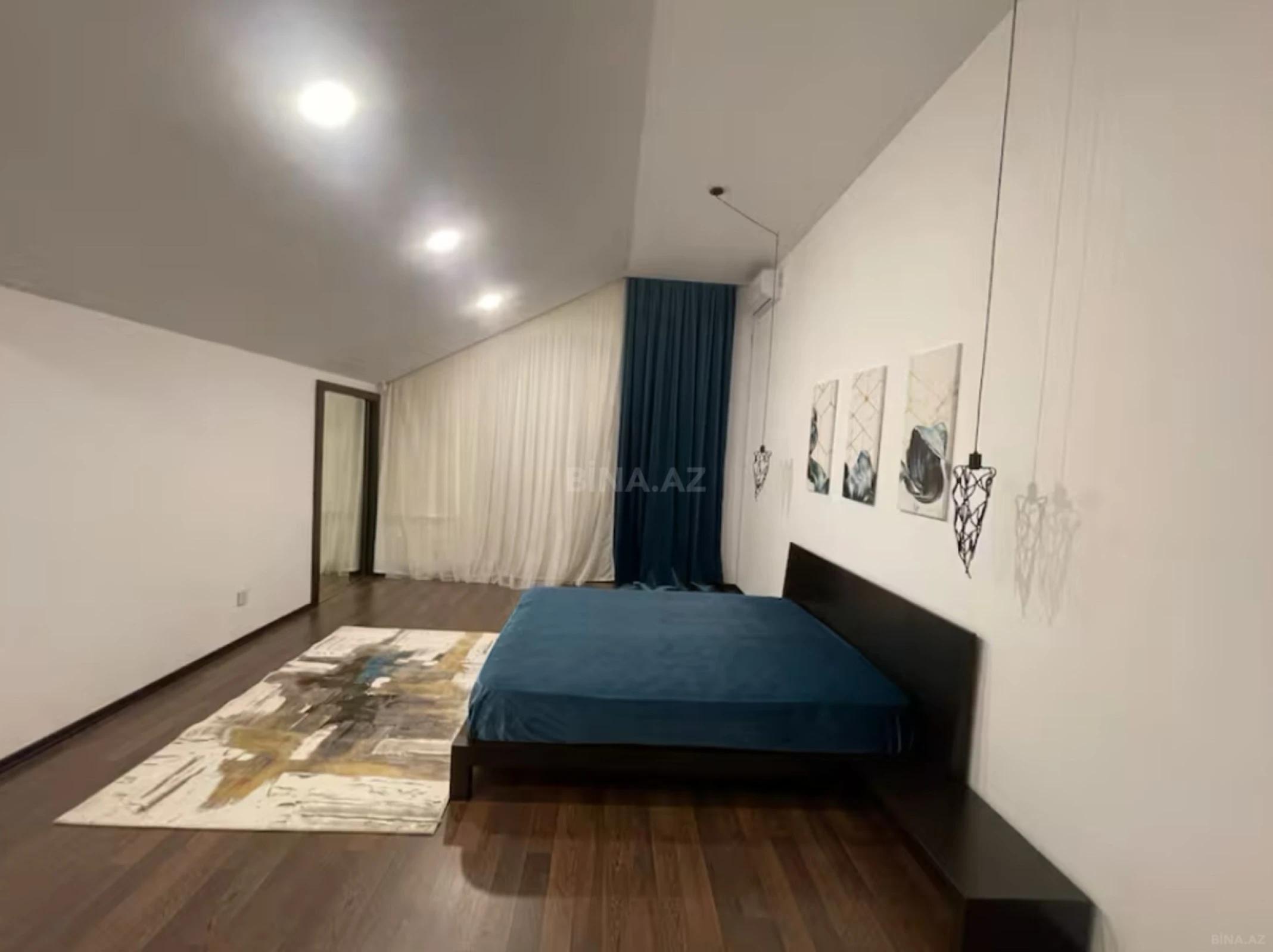Kirayə verilir 7 otaqlı həyət evi 600 m²