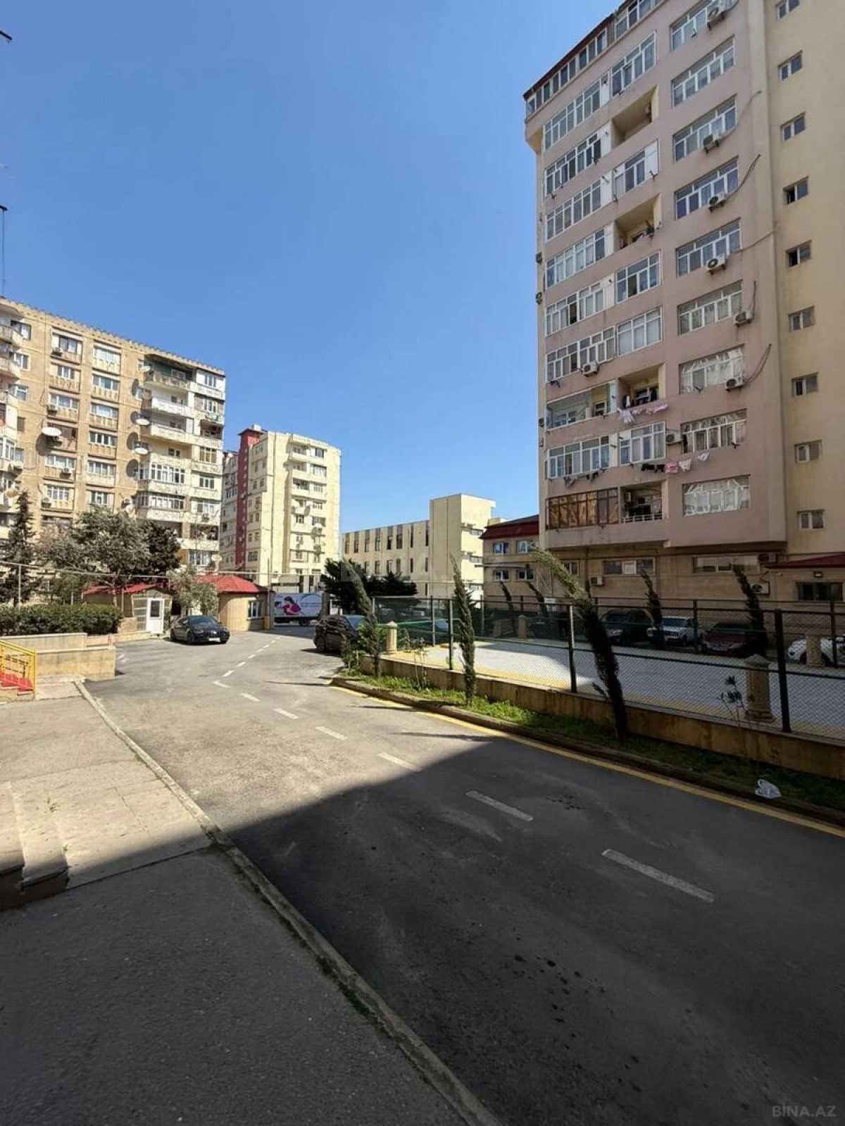 Satılır 3 otaqlı mənzil 125 m²