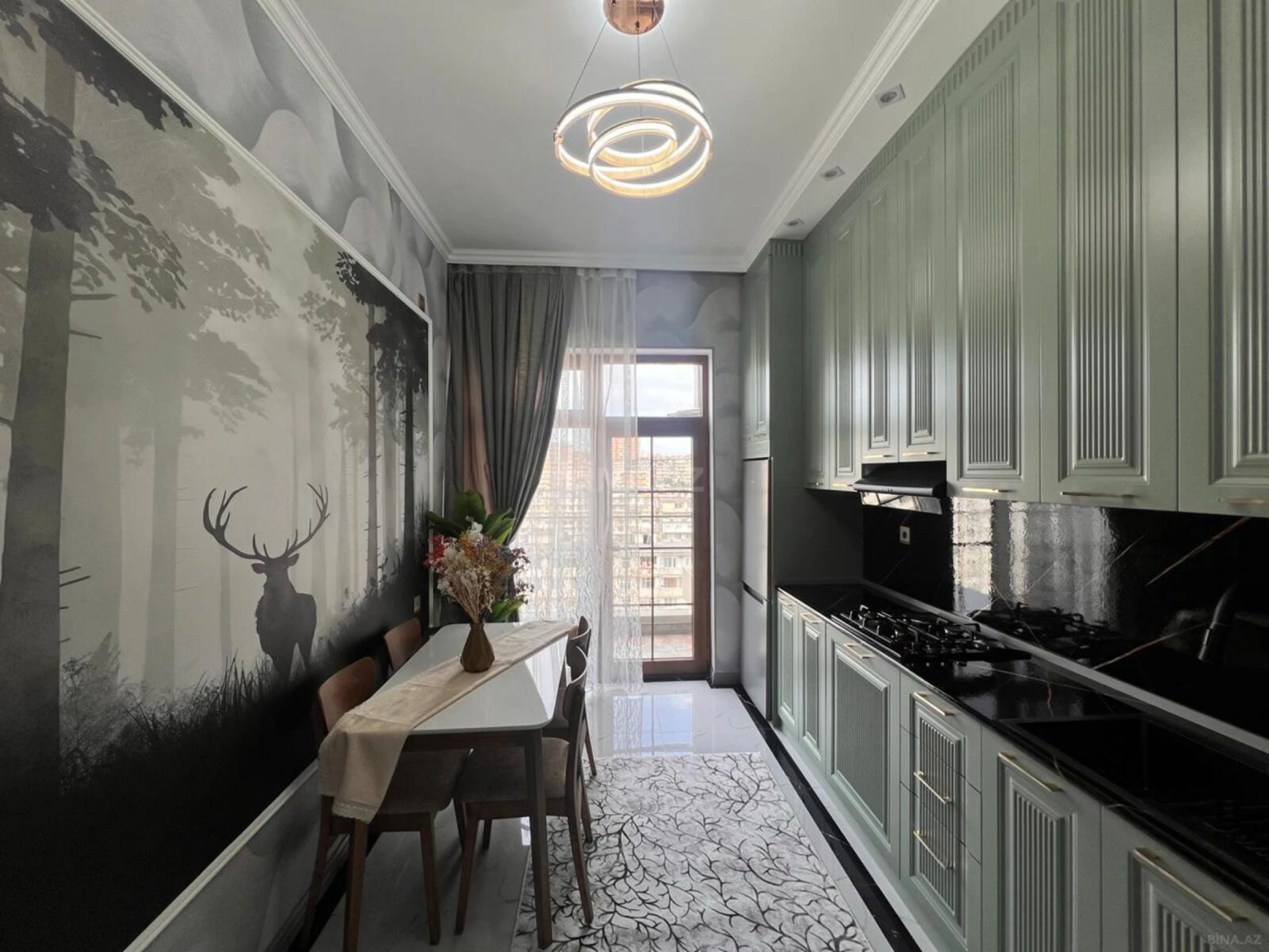 Satılır 3 otaqlı mənzil 106 m²