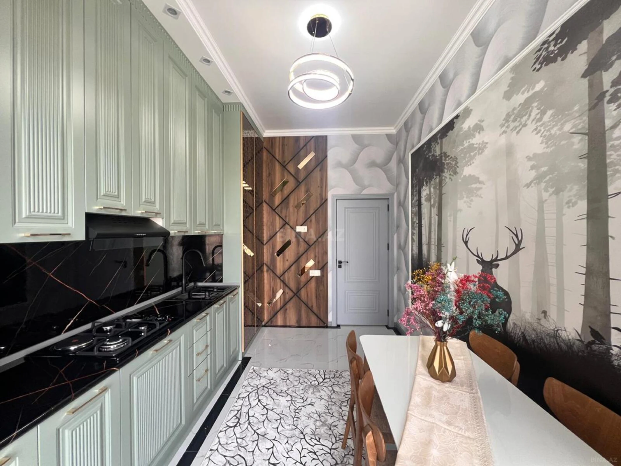 Satılır 3 otaqlı mənzil 106 m²