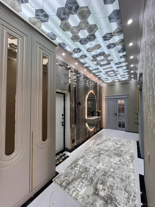 Satılır 3 otaqlı mənzil 106 m²